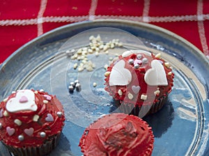 Making valentine cupcakes