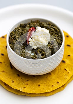 Makki di roti - sarson ka saag