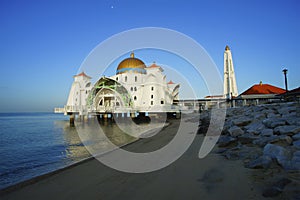 Malacca Straits Mosque ( Masjid Selat Melaka), It is a mosque located on the man-made Malacca Island near Malacca Town,