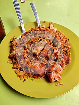 Malaysian style maggi goreng mamak