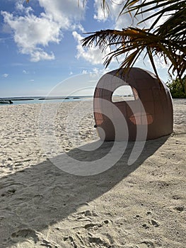 maldive beach nice sit