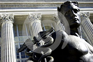 Male statue at Missouri State Capital