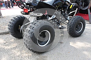 The malefactor in the mask stealing car