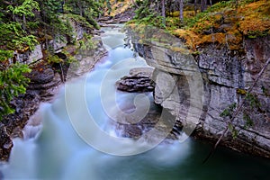 Maligne river