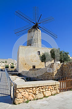 Maltese windmill