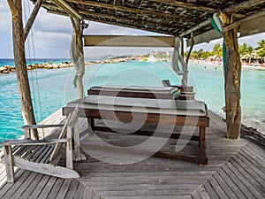 Mambo beach - massage beds