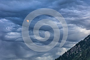 Mammatus cloud photo