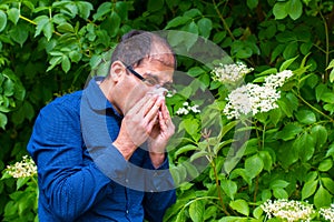 Man allergic to pollen