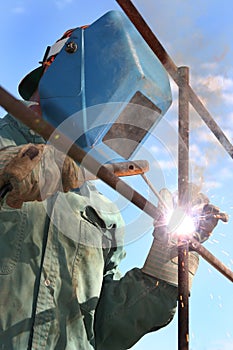 Man Arc welder
