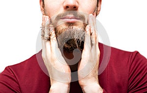 Muž vousy mýdlo nebo šampon osvěžující vousy krása a kůže péče. čistit a čerstvý na bílém 
