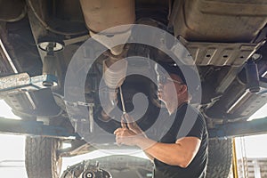 Man at car fixed service