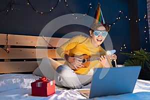 Man celebrating birthday online