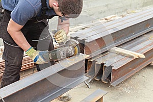 Man cuts flex steel products