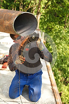 Man cuts flex steel products