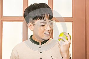 Man eat apple