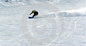 A man extreme snowboard riding