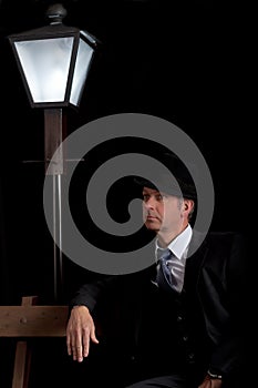 Man Film noir man lamppost bench