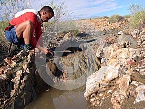 Man goldpanning