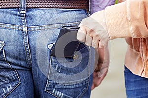 Man has his wallet pickpocketed