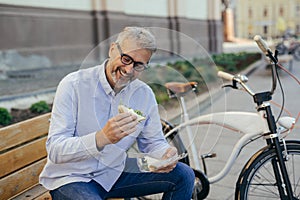 Man having a lunch break in city