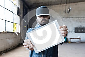 Man holding tablet pc