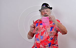 Man is holding a vote memo