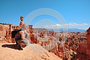 man look out on the Bryce Canyon