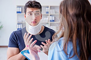 The man with neck injury visiting doctor for check-up