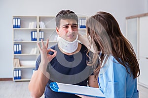 The man with neck injury visiting doctor for check-up