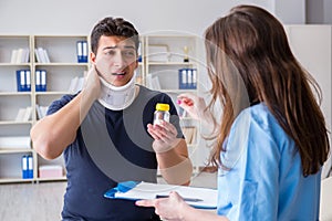 The man with neck injury visiting doctor for check-up