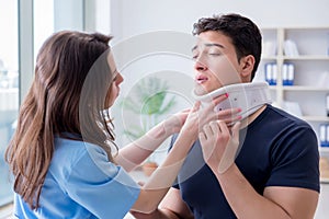 The man with neck injury visiting doctor for check-up