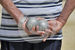 Man playing jeu de boules