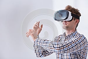 Man plays immersive game photo