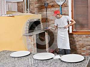 Man preparing pizza