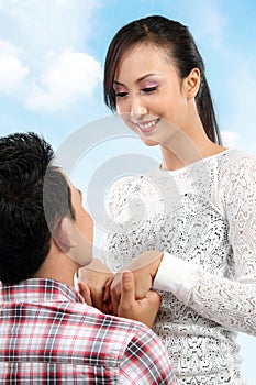 Man proposing to girlfriend