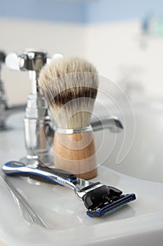 Man's shaving kit