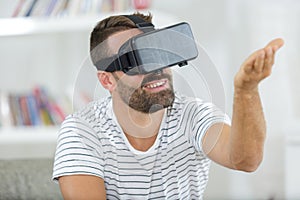 Man talking to girlfriend via vr googles