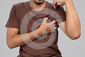itchy armpits photo