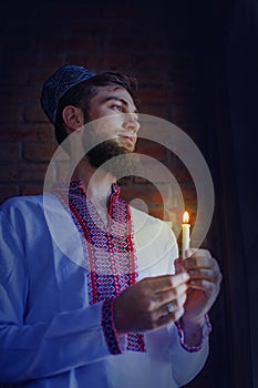 Man waiting for sunset in ramadan