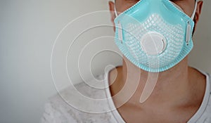 Man wearing mask for prevencion coronavirus photo