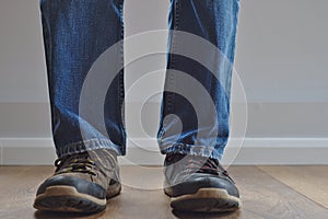 Man wearing Odd shoes