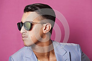 Man wearing sunglasses profile