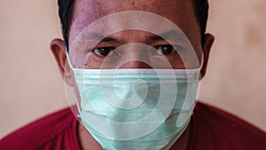 Man wears mask to anticipate coronavirus covid-19