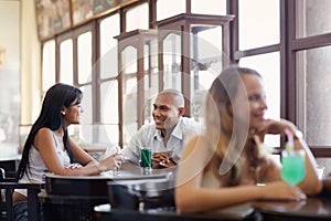 Man and woman dating at pub