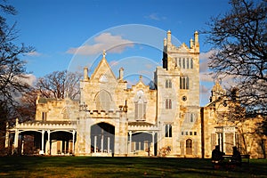 Chatting at Lyndhurst Castle