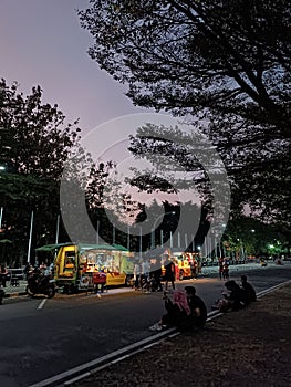 Manahan solo twilight to nightso beutiful?