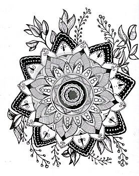 Mandala con detalles florales