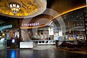 Mandalay Bay promenade