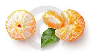 Mandarinka oranžový izolované na bielom pozadí 