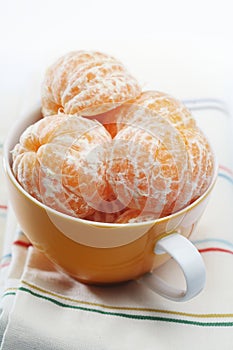 Mandarins in bowl - close-up